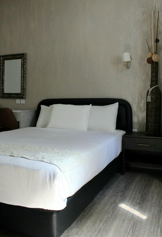 Hotel Alma - Near The Sea Νετάνια Εξωτερικό φωτογραφία
