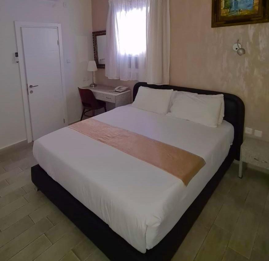 Hotel Alma - Near The Sea Νετάνια Εξωτερικό φωτογραφία